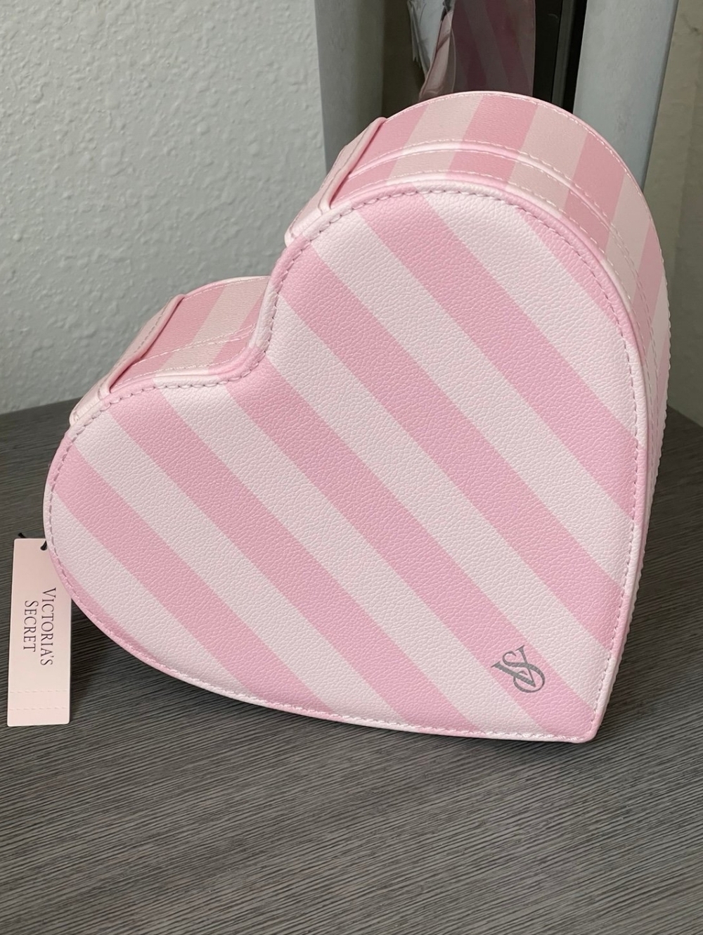 Victoria's Secret - Heart-Shaped Pink Striped Jewelry Box with Mirror - Picture 3 of 3